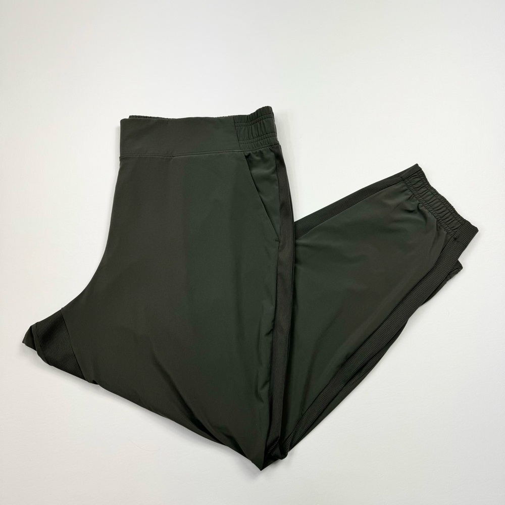 Women’s Athleta Brooklyn Jogger Cuffed Athletic Pants Size 20